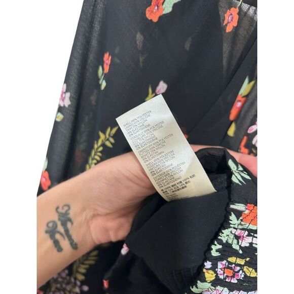 Free People Final Rose Floral Lined V Neck Balloon Sleeve Ruched Blouse Black XS - Picture 9 of 12